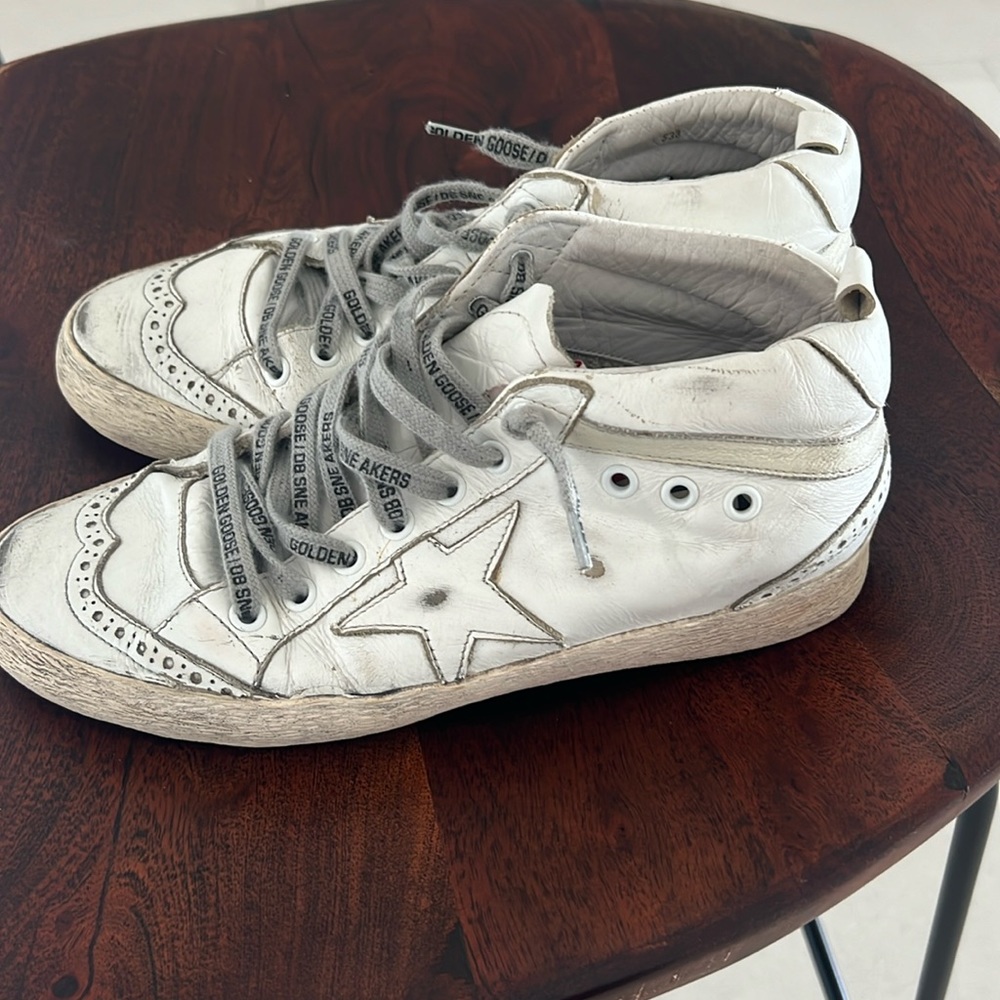 Authentic Golden Goose Midstars! Very worn!